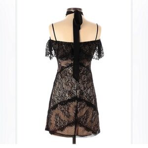 BEBE designer black lace dress holidays, parties, evening SIZE 8